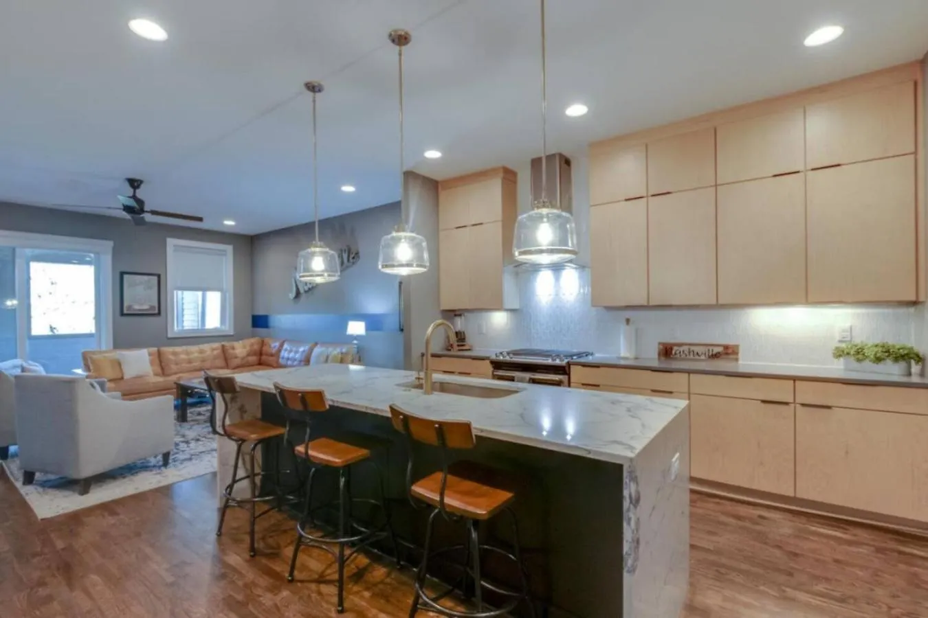 Holiday home Spacious And Modern 2 Rooftops Stage Games And More Nashville